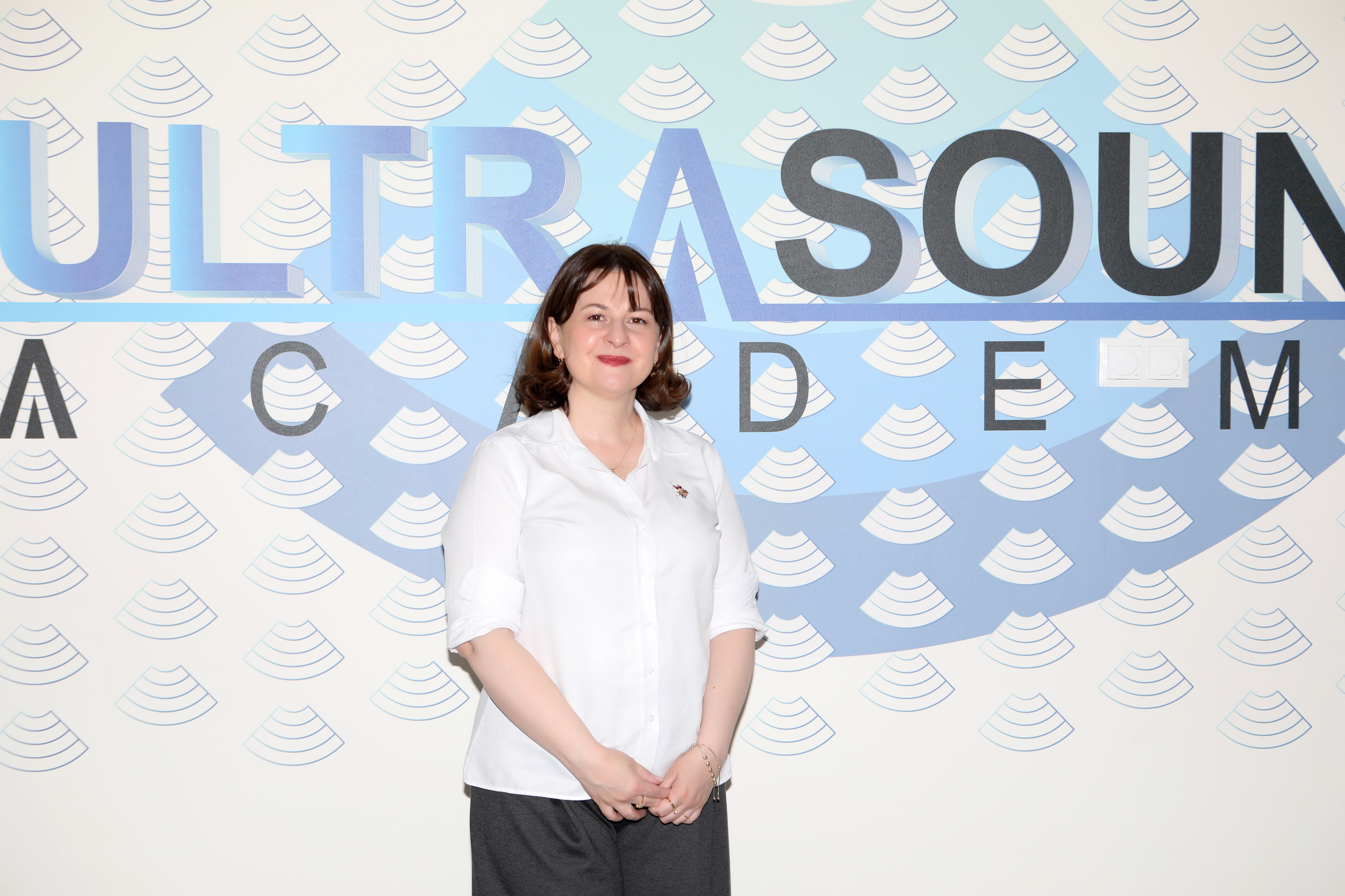 Dr. PhD. ნინო კეკენაძე